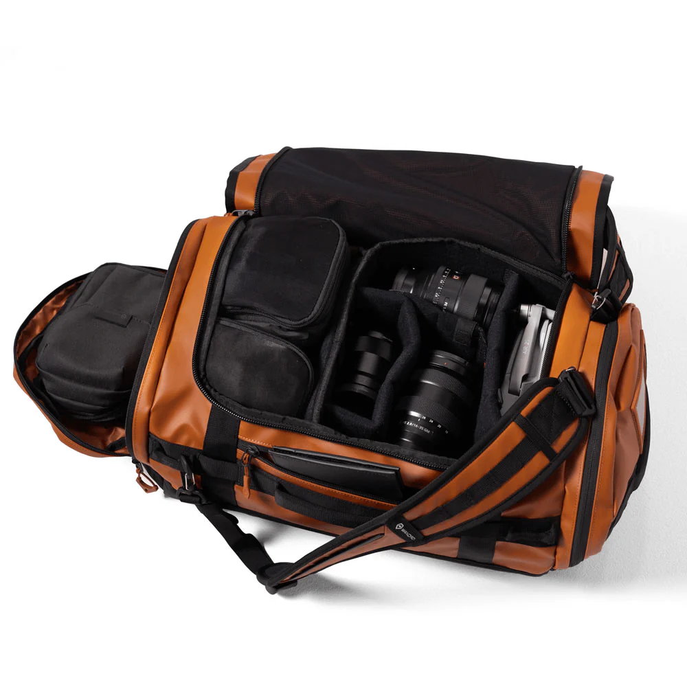 CARRYALL Duffel 60L in Sedona Orange - Image 3