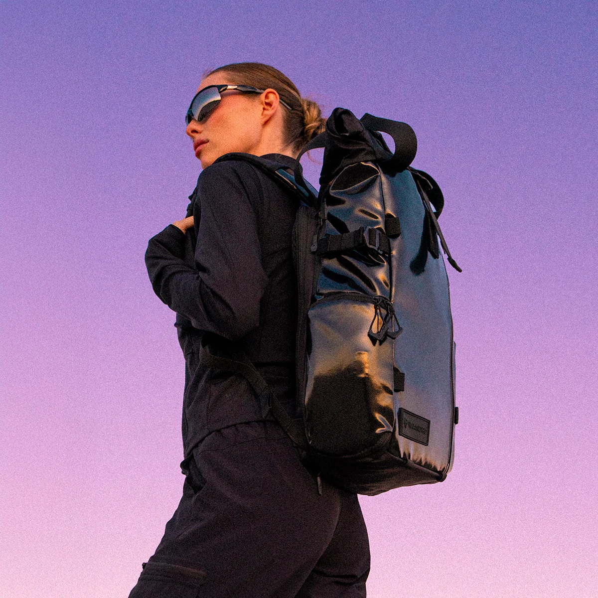 PRVKE 21L in High-Gloss Black - Image 10