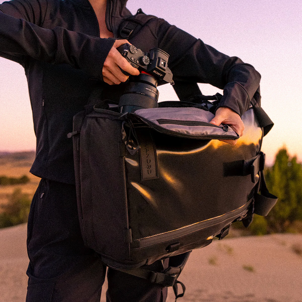 PRVKE 21L in High-Gloss Black - Image 9