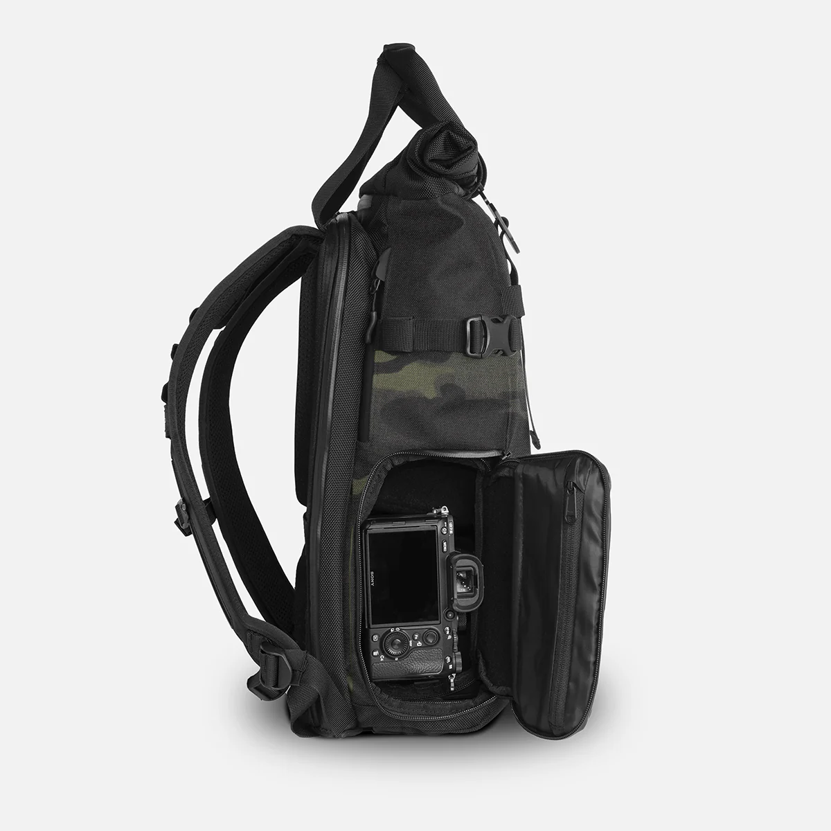 PRVKE 21L V3 in MultiCam Black - Image 7
