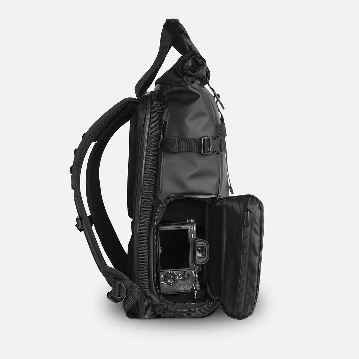 PRVKE 31L V3 in Black - Image 6