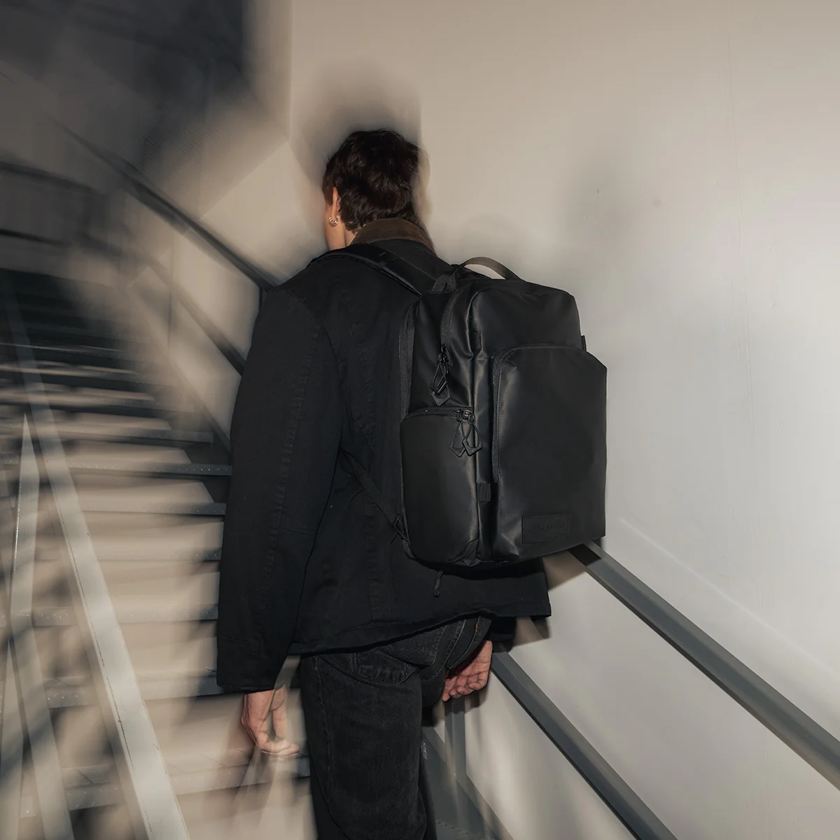 PRVKE Pocket 21L in Black - Image 15
