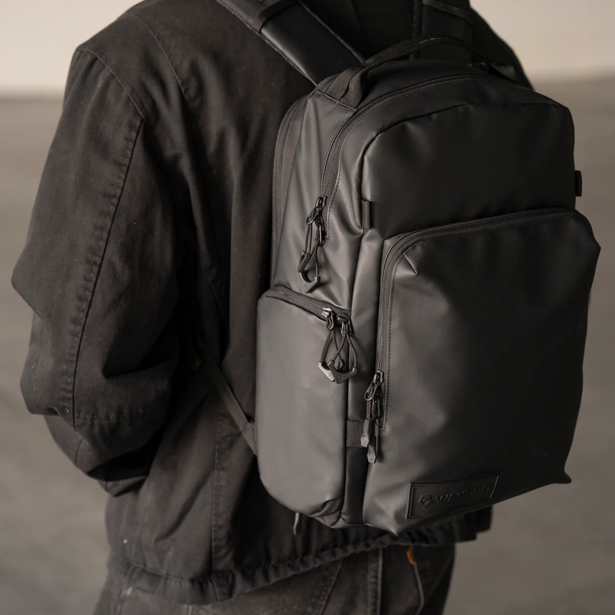 PRVKE Pocket 21L in Black - Image 16