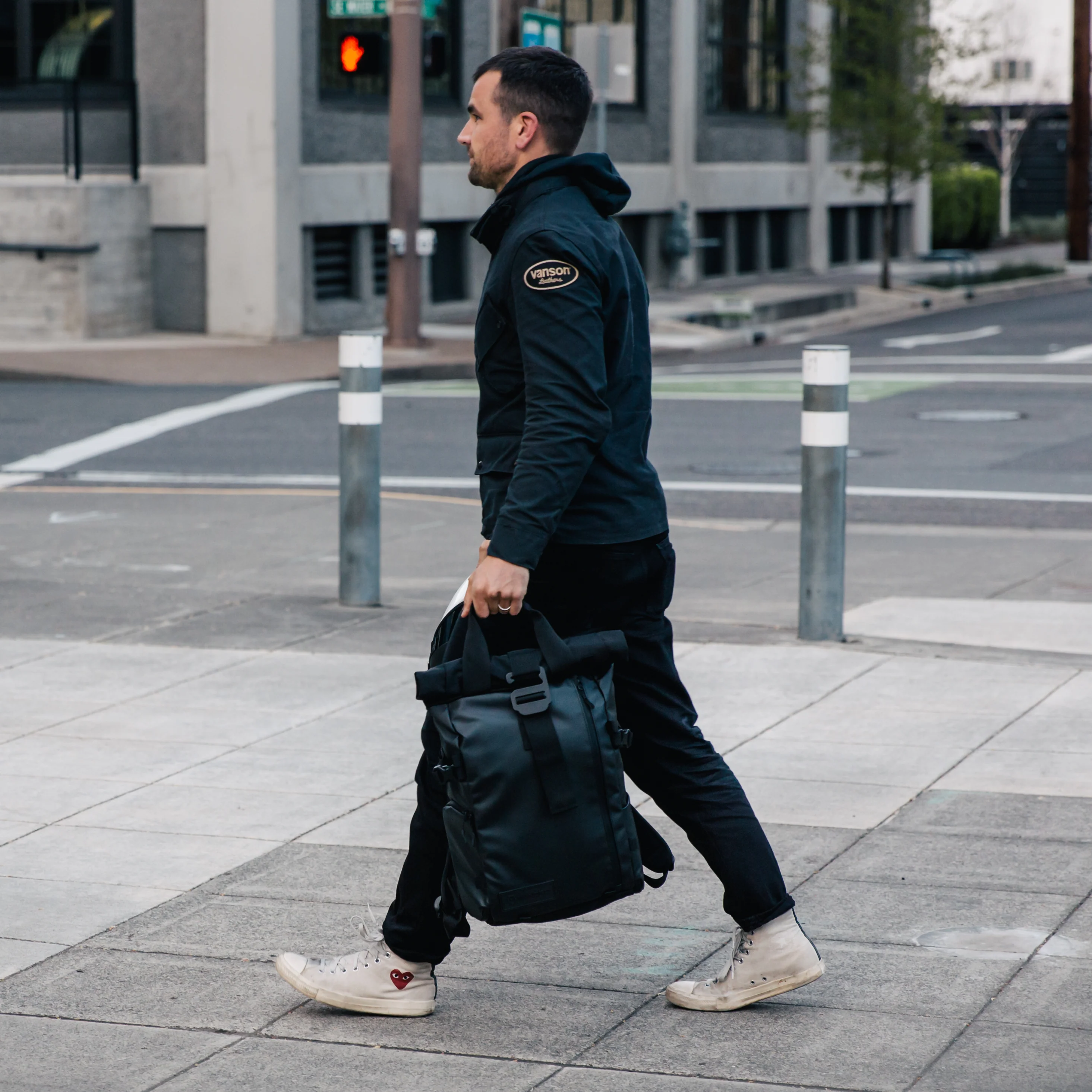 PRVKE 21L V3 in Black - Image 14
