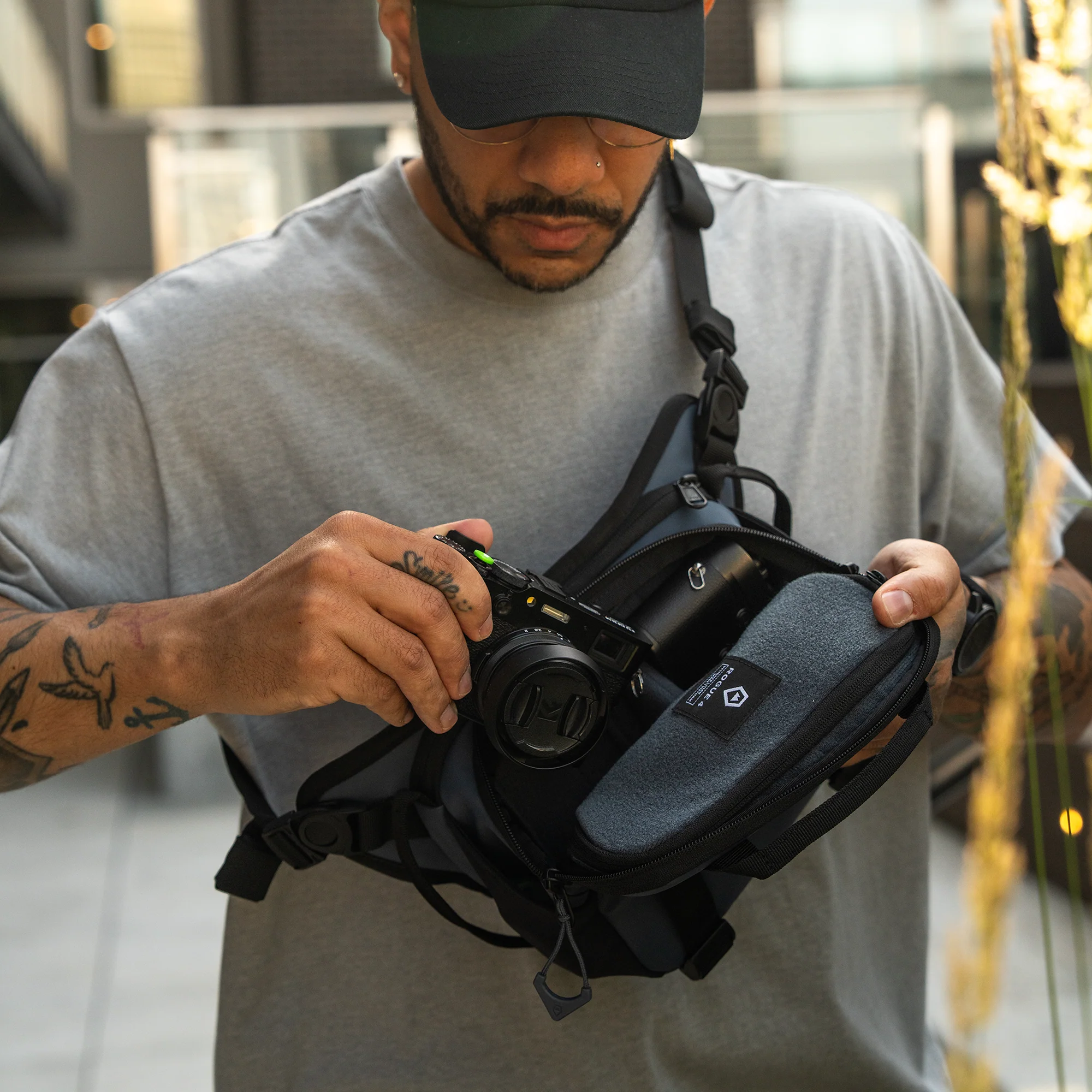ROGUE 4L Sling in Aegean Blue - Image 7