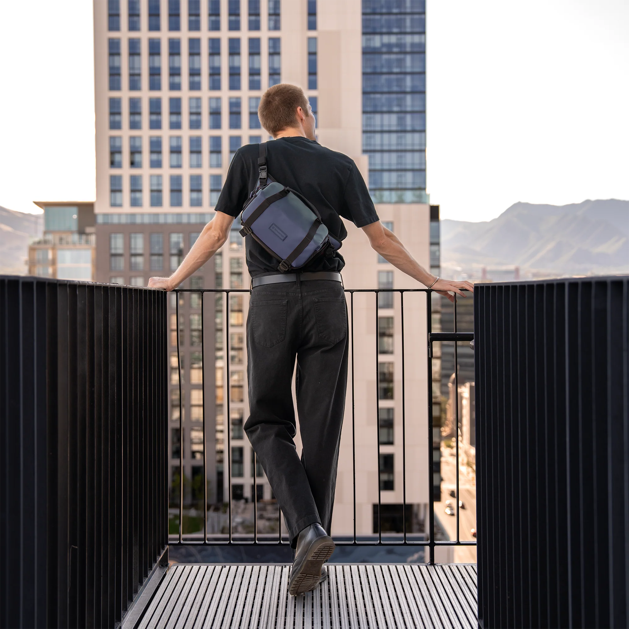 ROGUE 6L Sling in Aegean Blue - Image 8