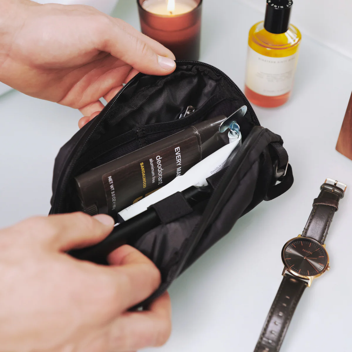 Toiletry Bag Medium - Image 3