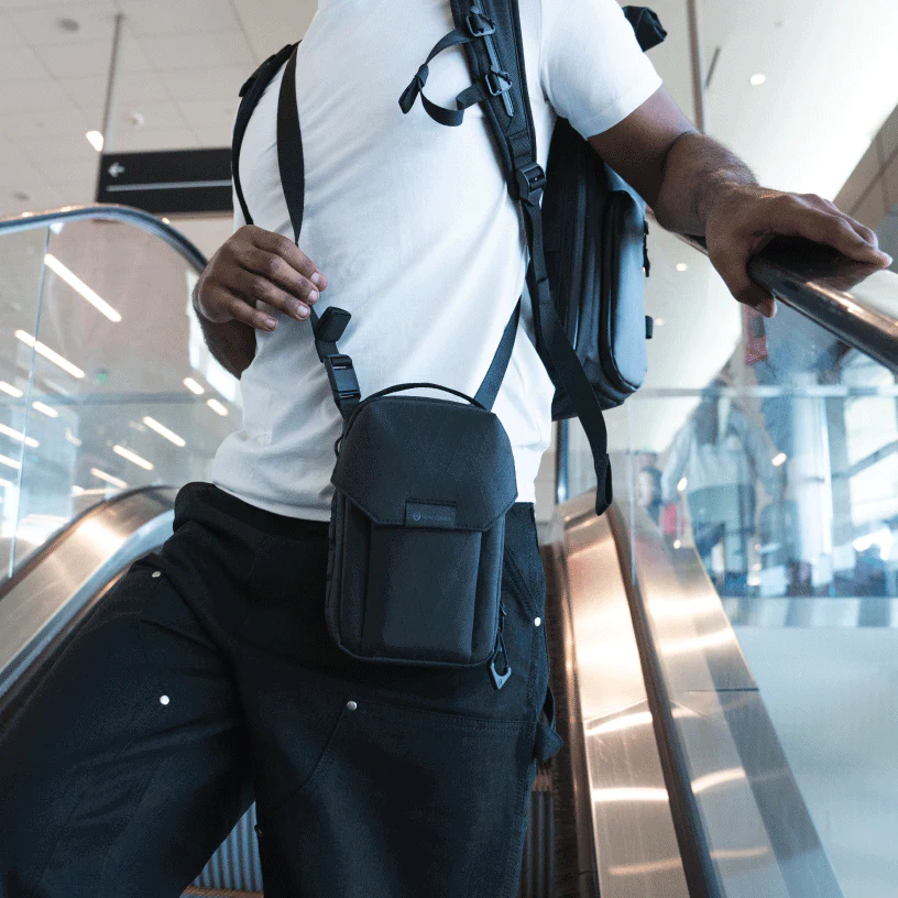 X1 Crossbody Bag Medium - Image 9